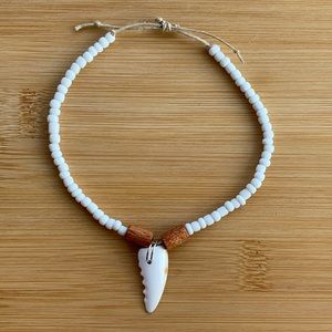 Faux Shark Tooth Adjustable Anklet!